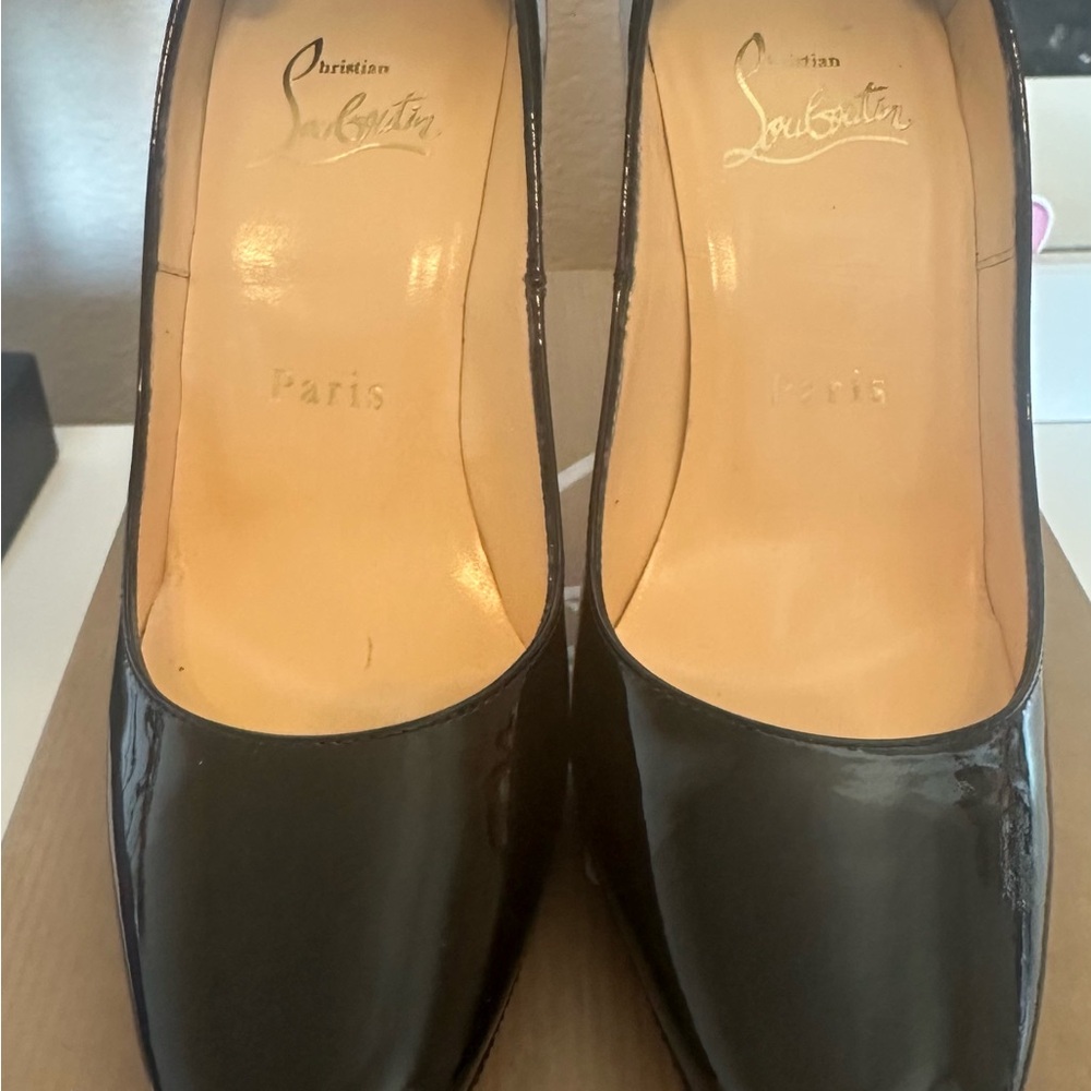 RARE, square toe Christian Louboutin red bottom heels. - Picture 3 of 9